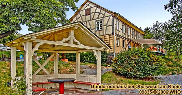 Günderodehaus auf der Rheinhöhe am Sieben-Jungfrauen-Blick bei Oberwesel am Rhein