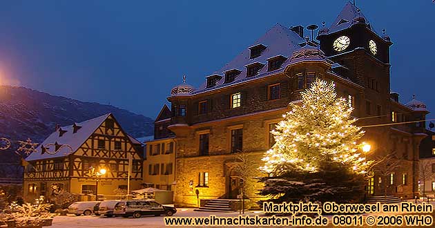 Weihnachtlicher Marktplatz in Oberwesel am Rhein